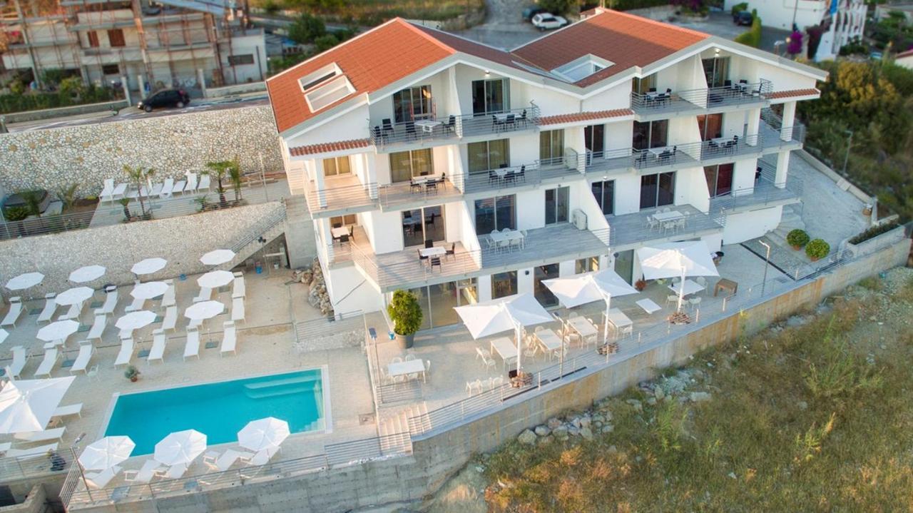 Апарт отель Santo Stefano Club Прая-а-Маре Экстерьер фото